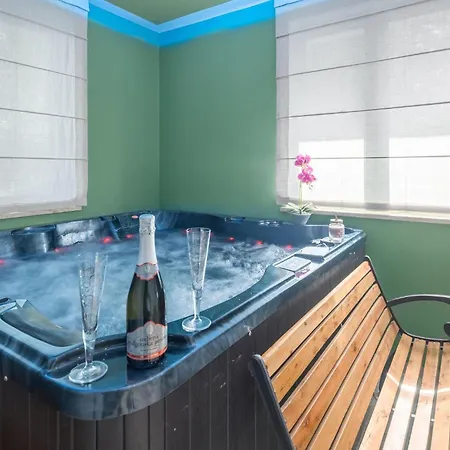 Amazing In With Kitchen Buzet