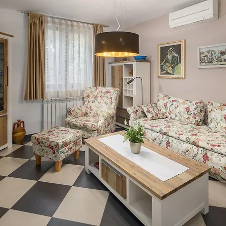 Amazing In With Kitchen Διαμέρισμα
